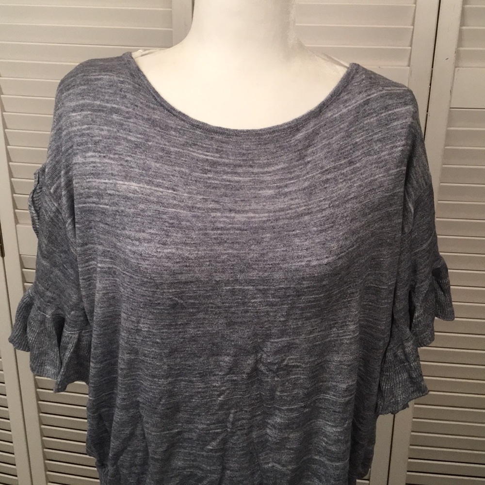 GIBSON LATIMER SWEATER w Split Ruffle Sleeve. 1X